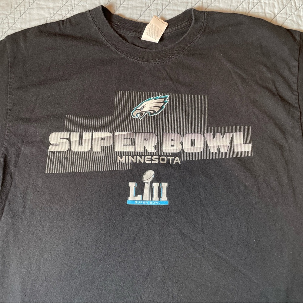 Super Bowl LII T-Shirt men’s size large double sided